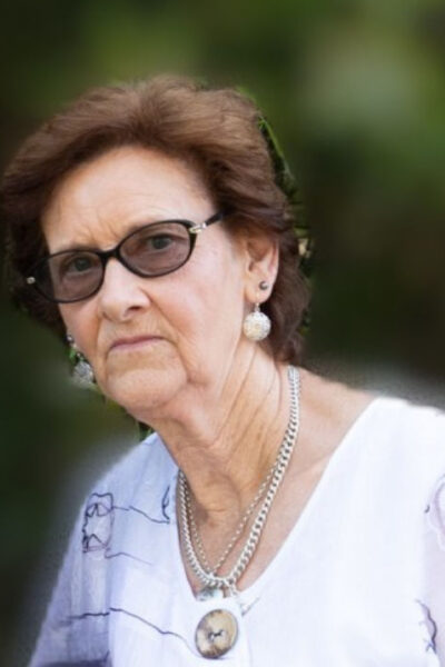 WebPhoto_SpainKarenLoel