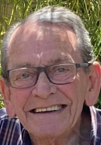 Webphoto_McKenzieJohnMitchell Webphoto_McKenzieJohnMitchell